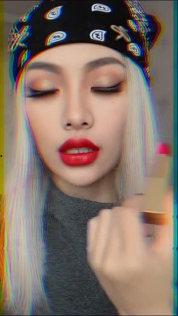 欧美妆视频化妆学校,跟随视频化妆学校解锁时尚妆容技巧