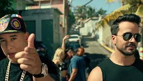 最新欧美热歌大全视频,最新流行音乐大盘点，跟着节奏一起摇摆！