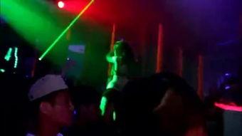 欧美视频发光怎么弄